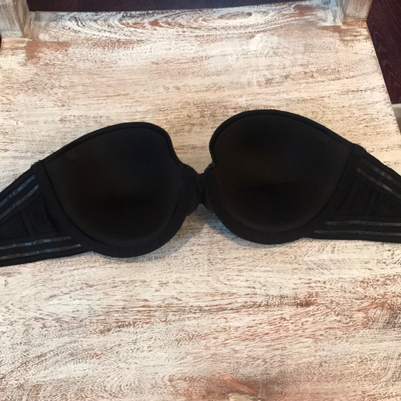 Maidenform Black Strapless Bra. EUC. - Picture 3 of 4